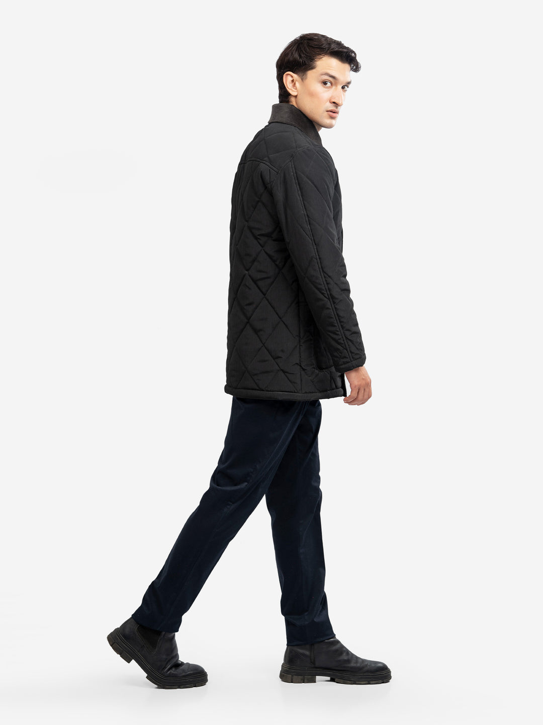 Side view of long sportsquilt jacket for men