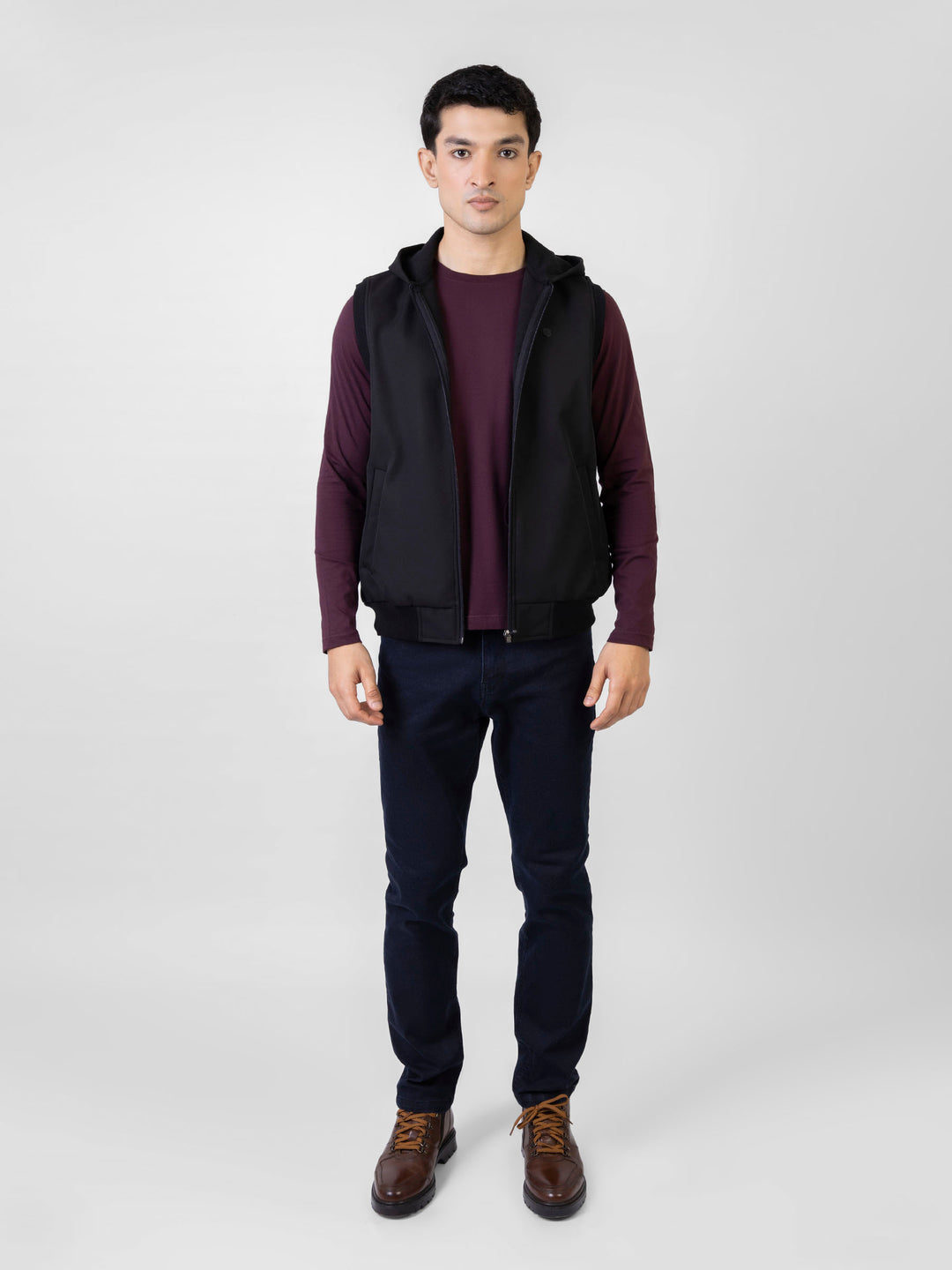 Black Sleeveless Zipper Jacket With Hoodie