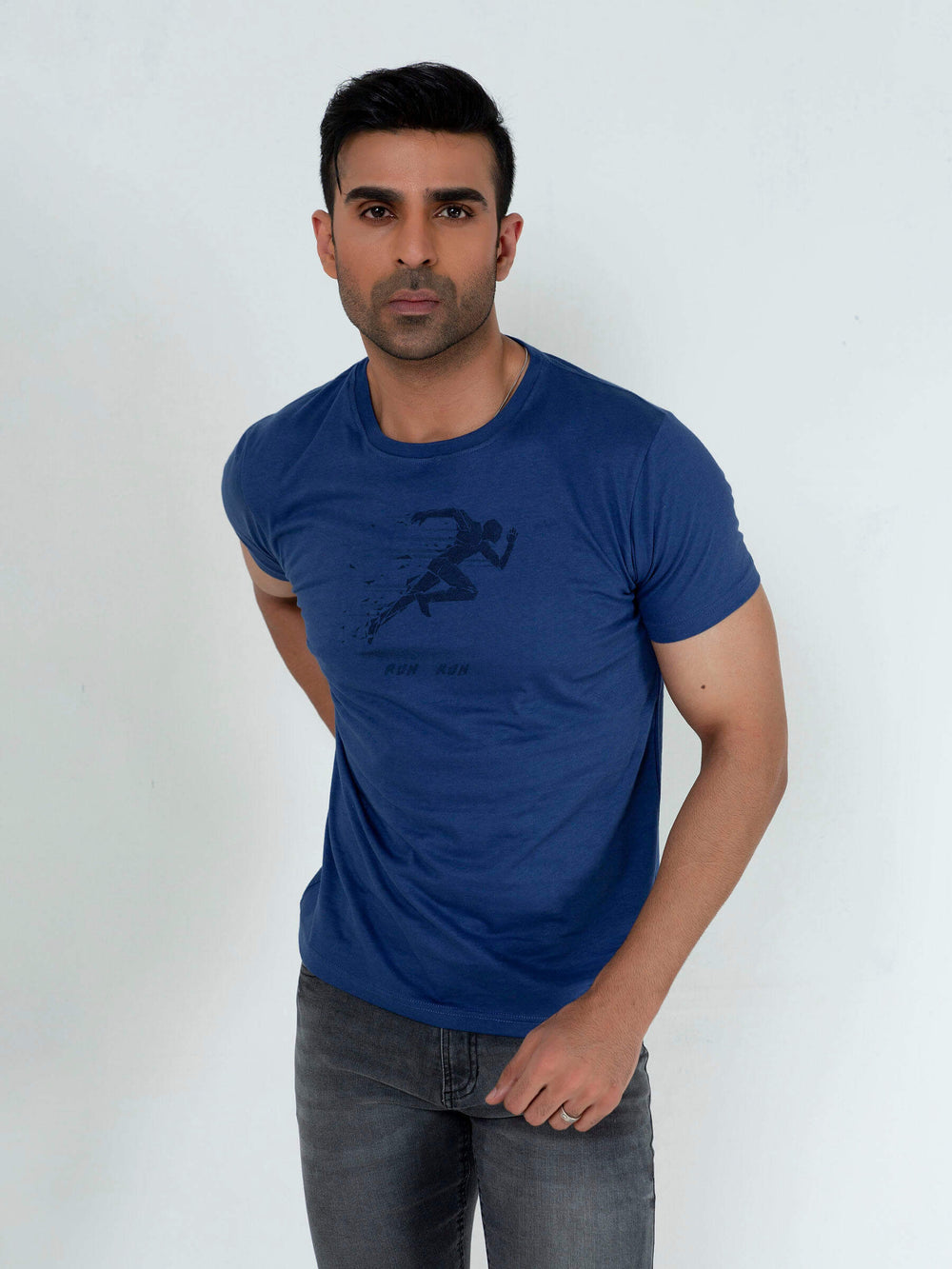 Blue graphic printed 'run' t shirt brumano pakistan