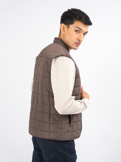 Brown Sleeveless Quilted Jacket With Sporty Baseball Collar