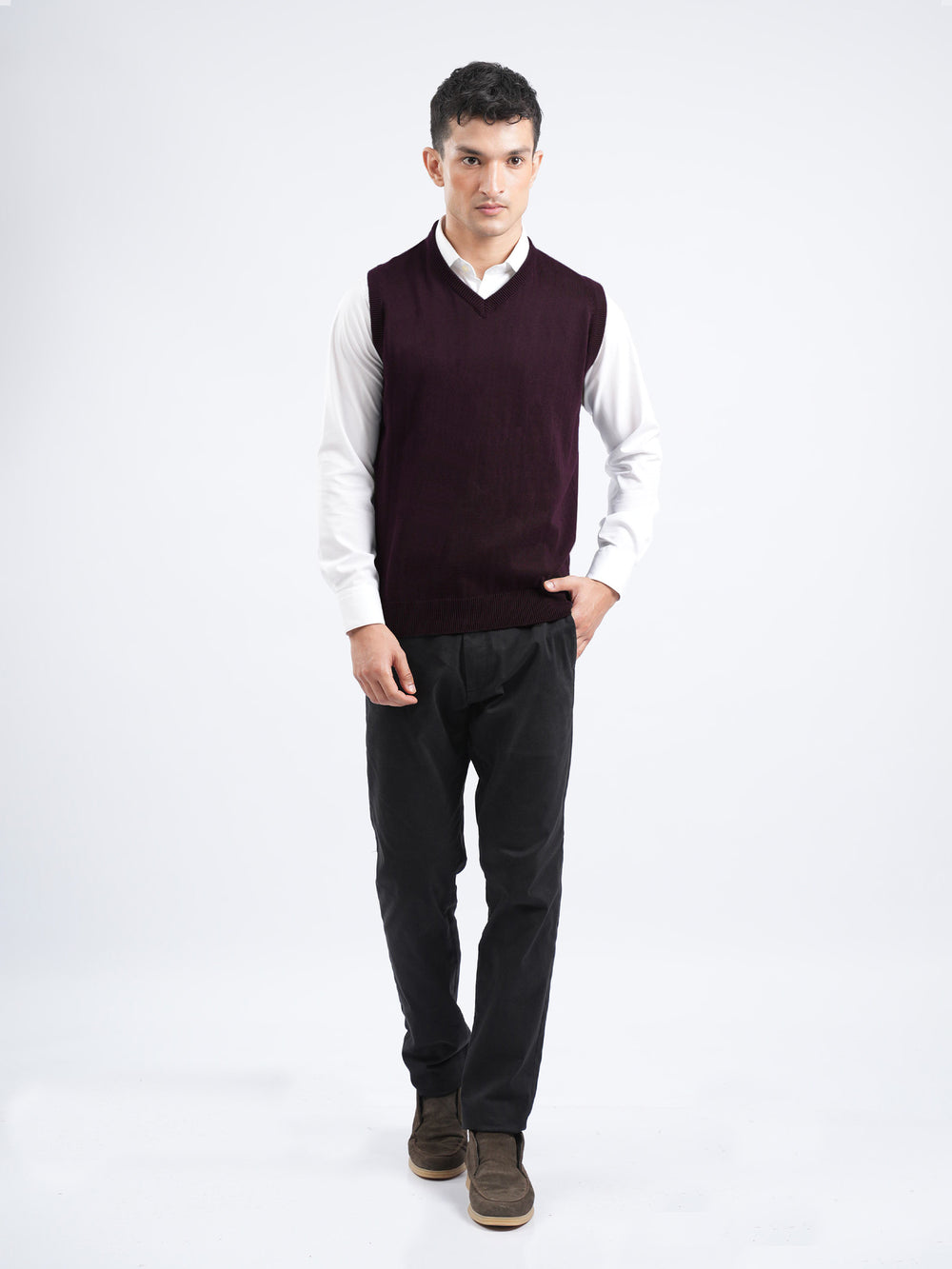 Maroonsleevelessv necksweaterbrumanopakistan1 8c7af805 35e1 4a48 b21f b85a71412e65