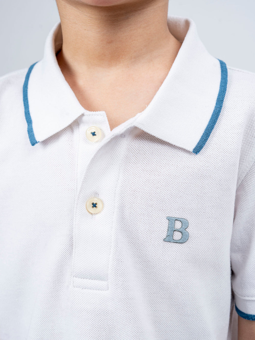 Whitepolowithtippingcollarbrumanopakistan1