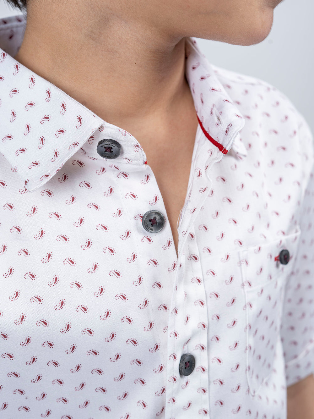 White maroonpaisleyprintedcasualshirtbrumanopakistan