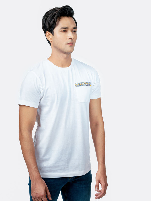 White Crew Neck T-Shirt With Pocket Brumano Pakistan
