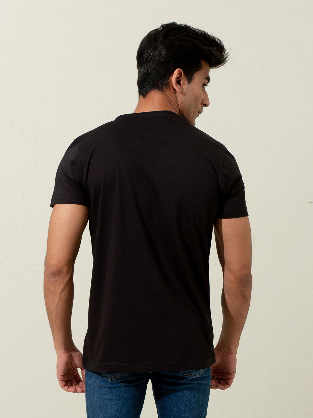 Basic Black Crew Neck T-shirt Brumano Pakistan