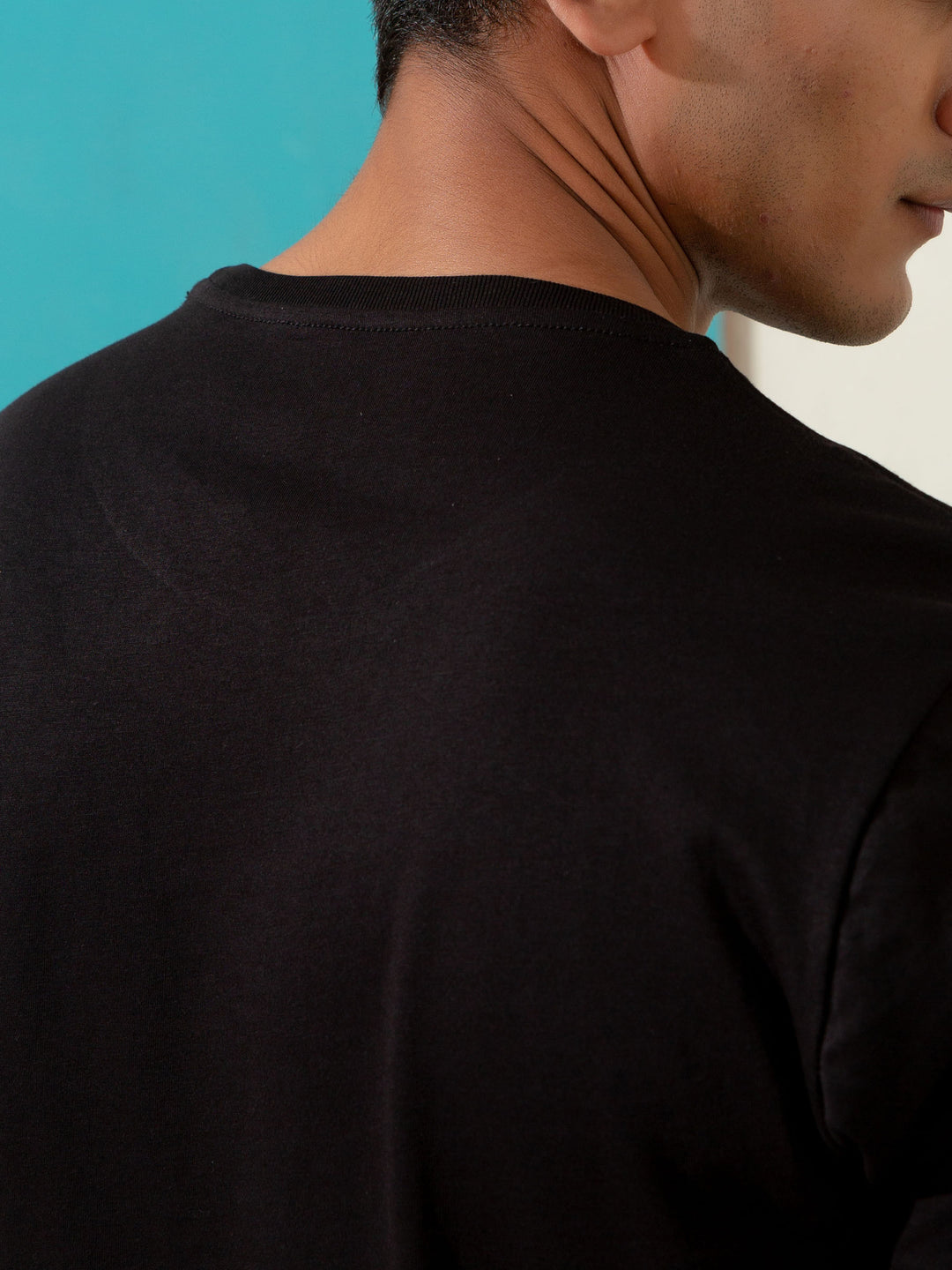 Basic Black Crew Neck T-shirt Brumano Pakistan