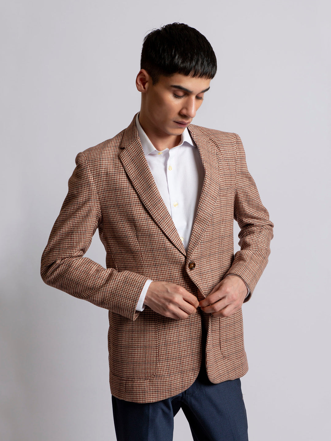 Beige & Maroon Houndstooth Wool Cashmere Blazer - Sartoria Brumano Pakistan