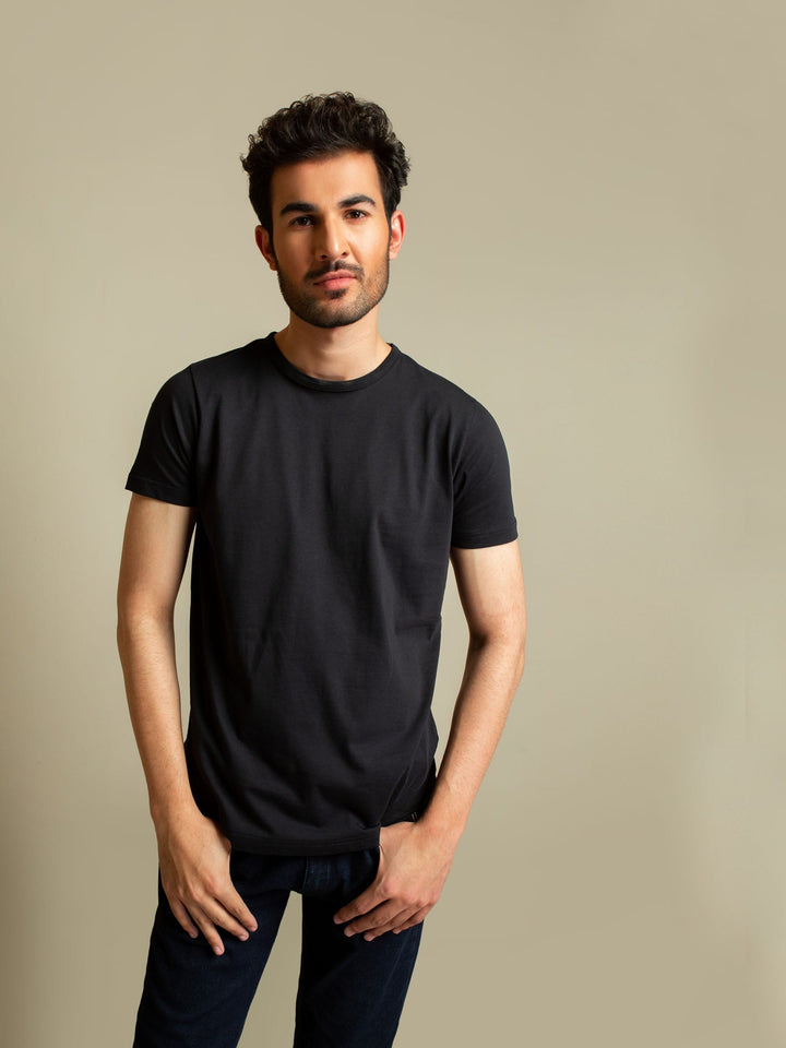 Black crew neck t-shirt brumano pakistan