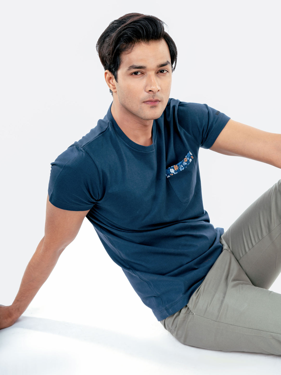 Navy Blue Crew Neck T-Shirt With Pocket Brumano Pakistan